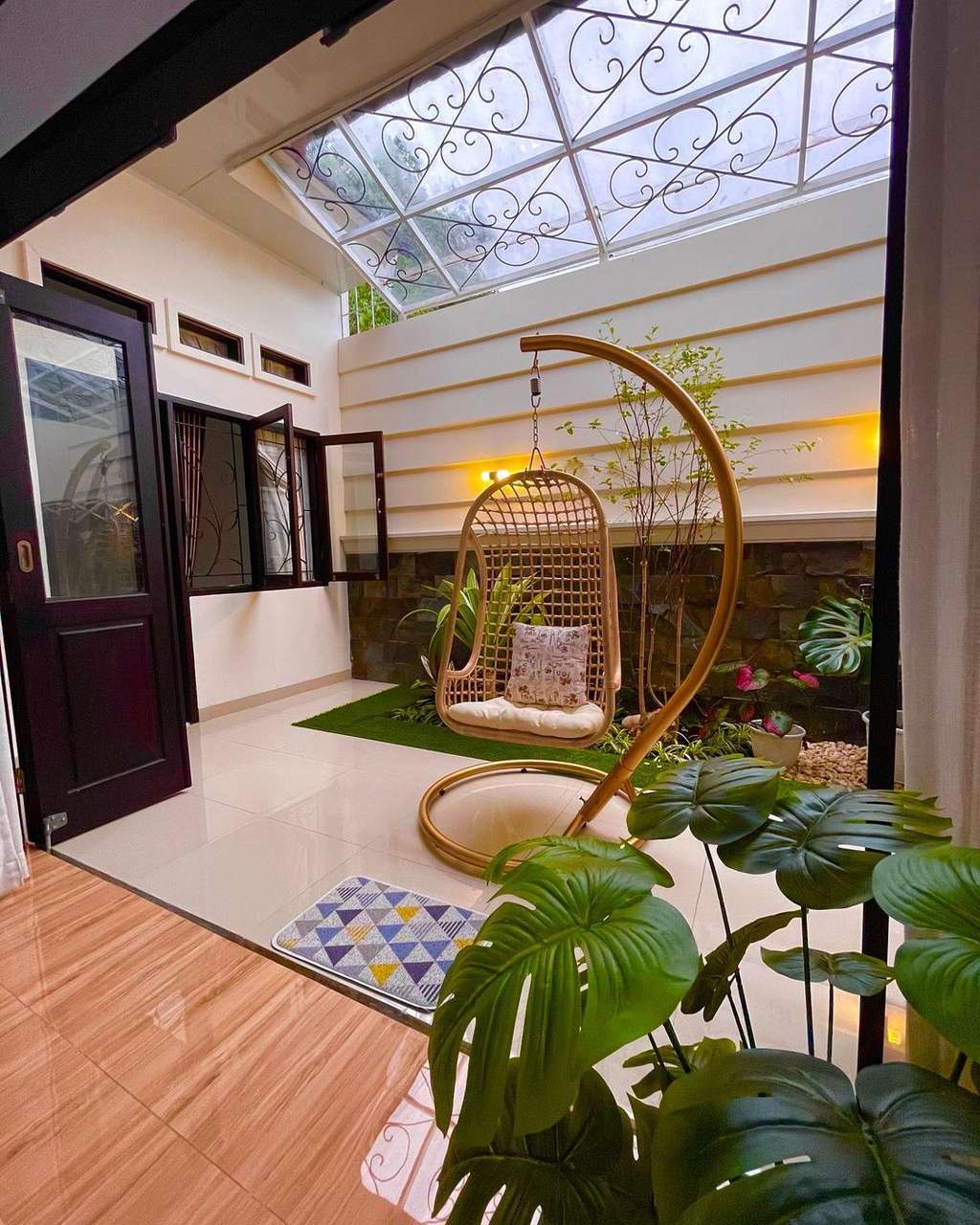 Taman di samping kamar tidur
