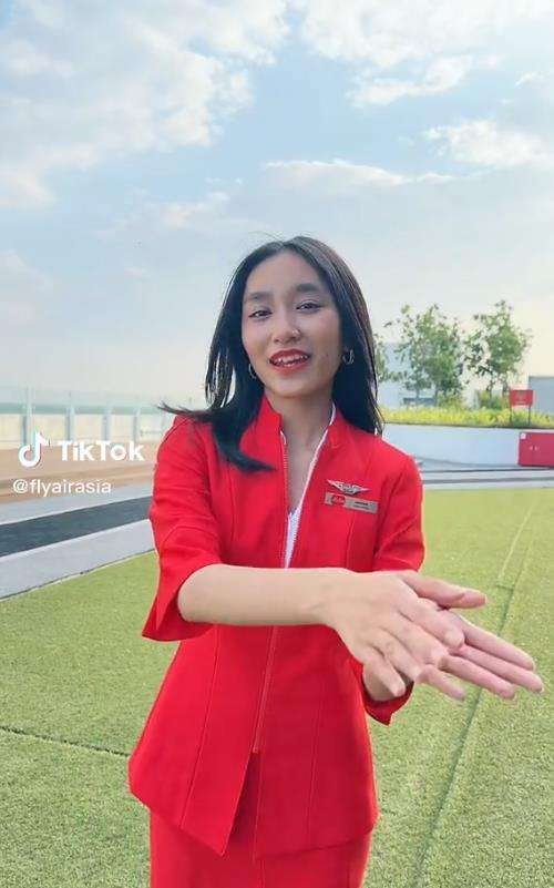 Berkat nyinyiran netizen, Zoe Gabriel malah ketiban rejeki nomplok.