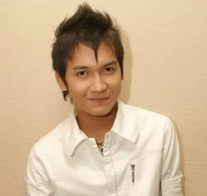Potret Egi John