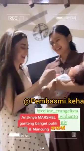 Momen yang Ditunggu Netizen, Celine Jenguk Anak Marshel dan Cesen eks JKT48