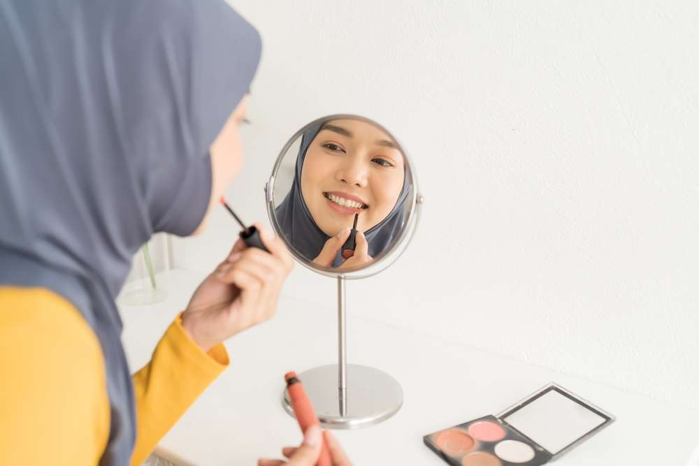 Memakai Lip Tint