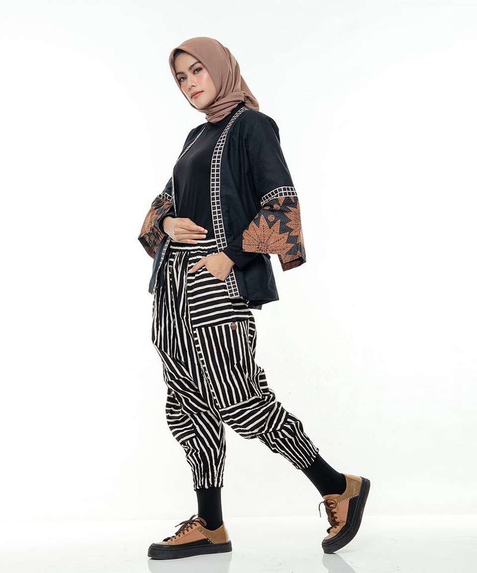 Potret Kiki pemeran Serena Preman Pensiun