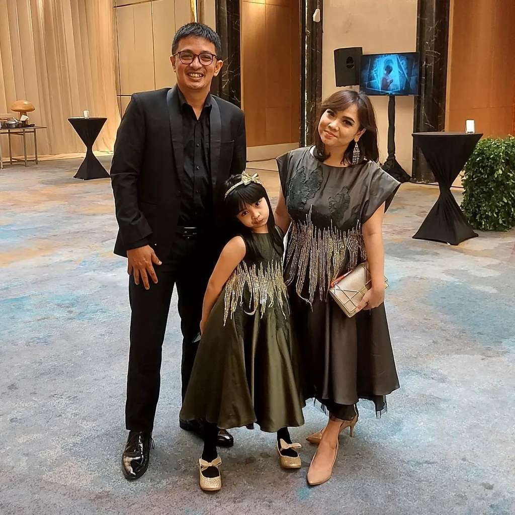 Potret Eza Yayang