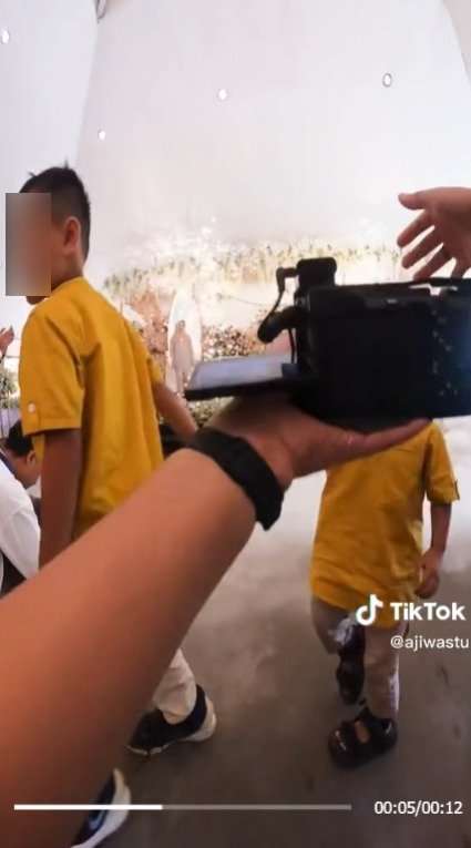 Plot Twist! Bocil Halangi Videografer Nikahan Malah Jadi Transisi Hasilnya Keren