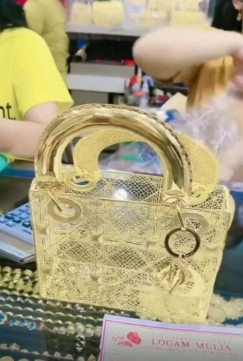 Buntut Pamer Beli Tas dari Emas Ratusan Juta, Bos Skincare Makassar Dibidik Ditjen Pajak