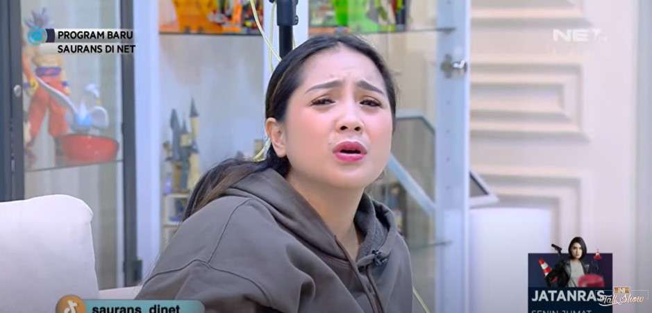 Jirayut nyanyi Sucat Pelat Boog