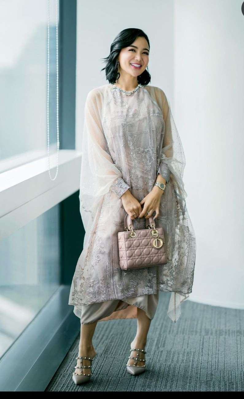 Instagram @wikasalim