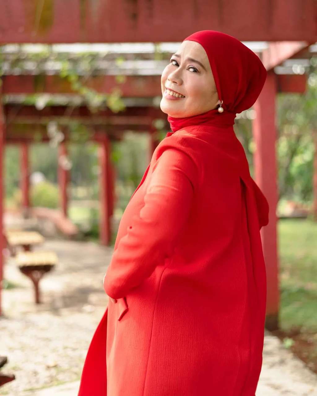 Potret Dewi Yull