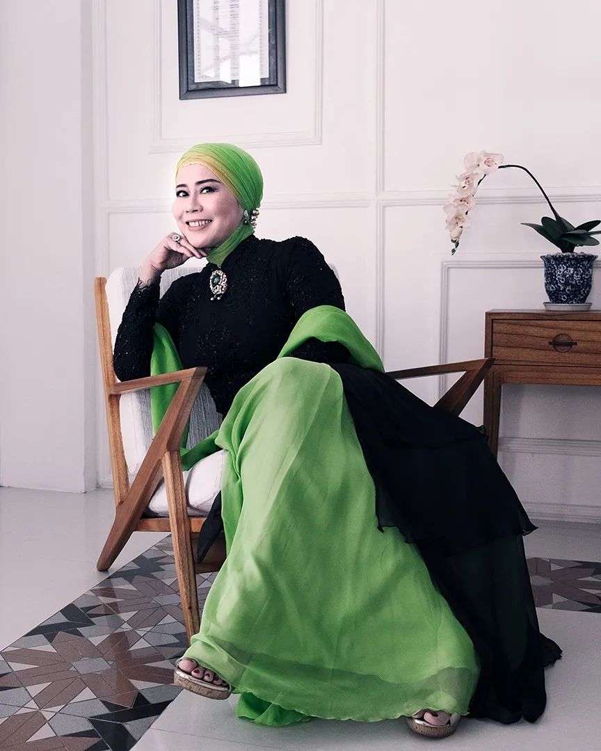 Potret Dewi Yull