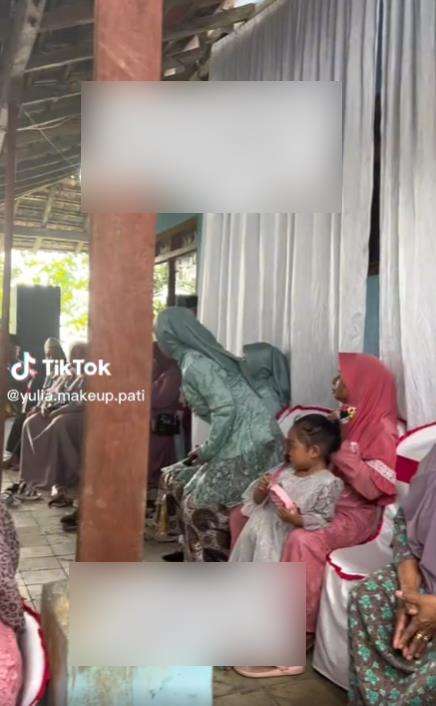 Viral panggung pelaminan acara pernikahan di Pati yang ekstrem.