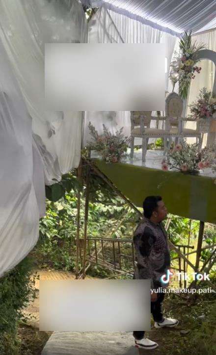 Viral panggung pelaminan acara pernikahan di Pati yang ekstrem.