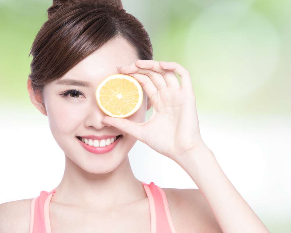 Memakai Lemon untuk Perawatan Kulit