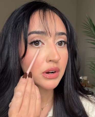 Memakai Eyeshadow