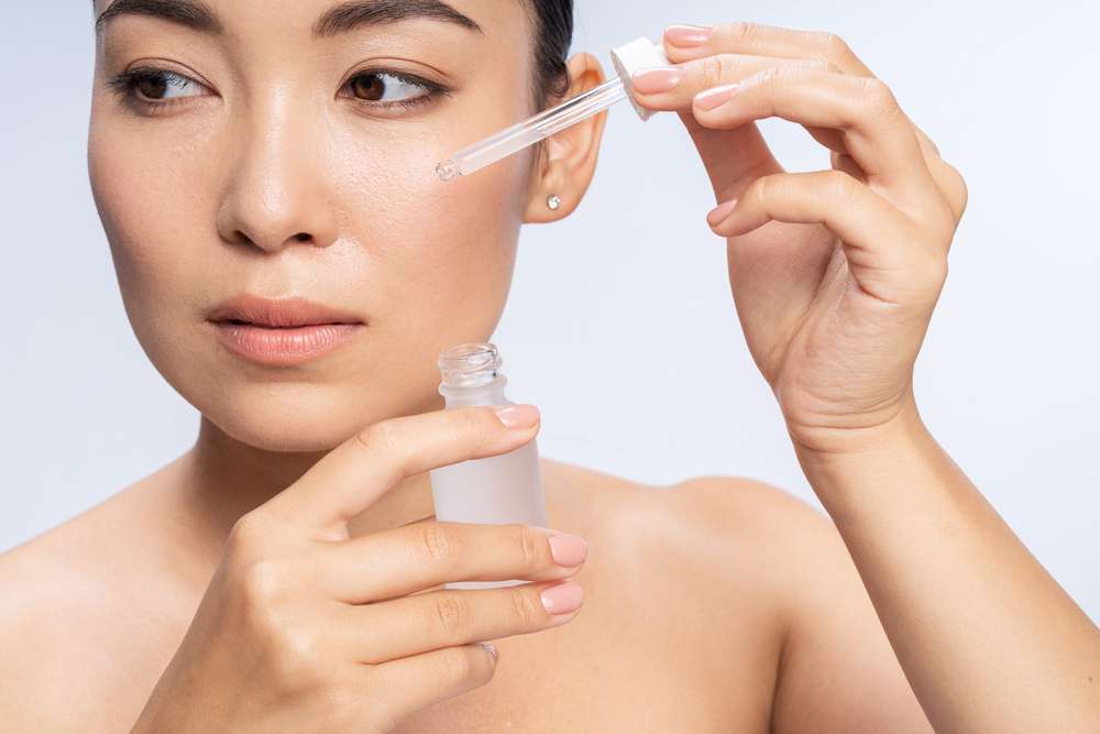 Memakai Serum