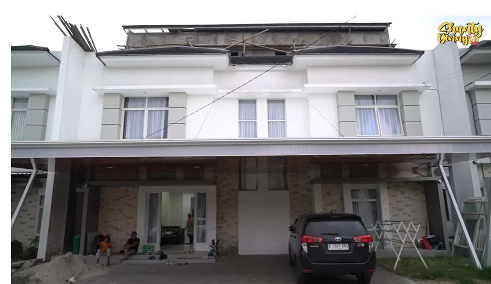 Potret rumah Zacky Mirza