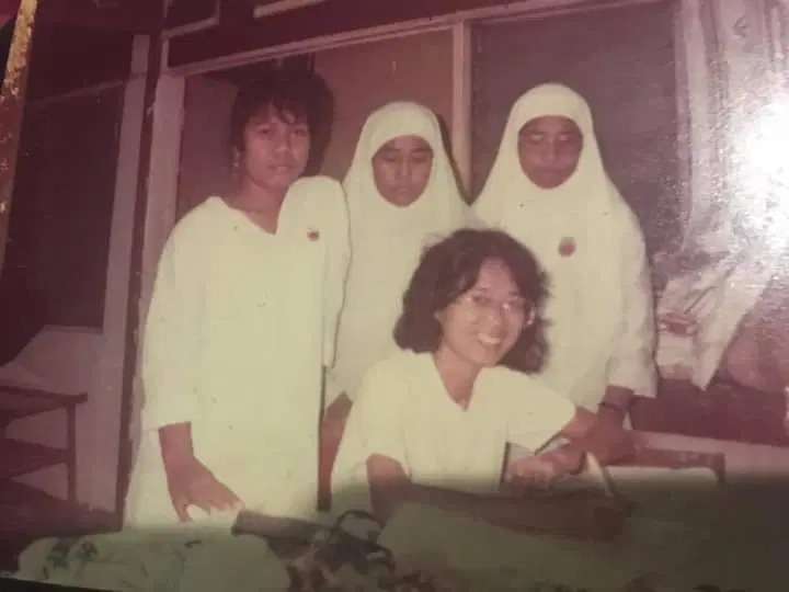 36 Tahun Berlalu, Wanita ini Mencari Gurunya yang Telah Membantu Membayar Uang Pendaftaran Kuliahnya