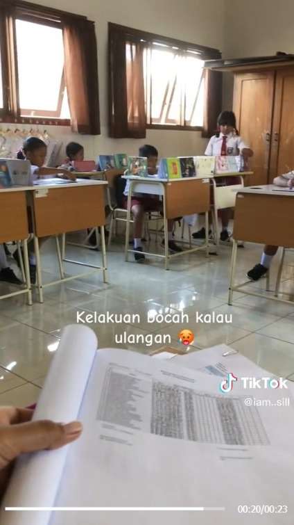Anti Nyontek! Siswa SD Bangun Benteng Saat Ulangan Bikin Warganet Nostalgia
