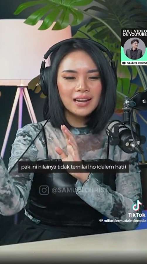 Viral Video Food Vlogger Mgdalenaf Tunjukkan Followers ke Pedagang, Bikin Heboh Warganet