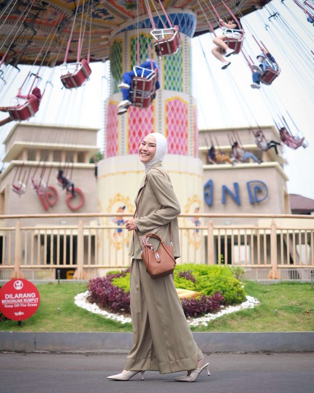 Baju Setelan Model Ketiga