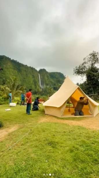 Viral di Medsos, Rumah Abah Jajang yang Pernah Ditawar 2,5 Miliar Diserbu Vlogger Sampai Ada yang Camping