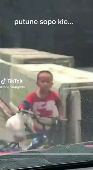 Kepergok Beli Makanan, Bocah ini Ngaku Puasa Pas Sadar Mulutnya ada Bekas Makan Langsung Malu