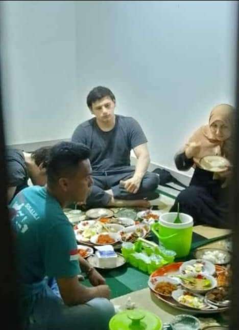 Facebook Jie Syamsiah