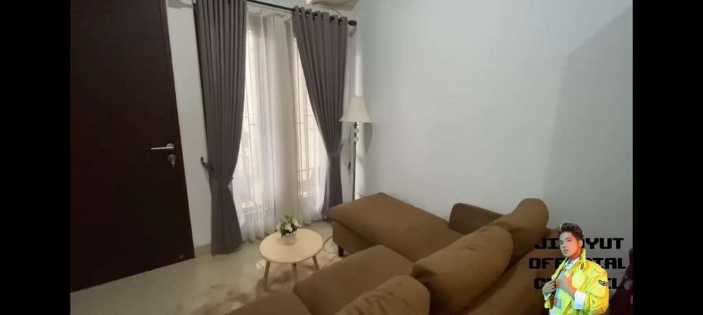 Potret Rumah Jirayut