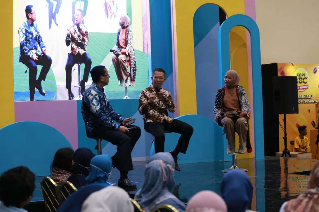 Kemkominfo Tingkatkan Digitalisasi Perdagangan Lokal dengan UMKM Level Up