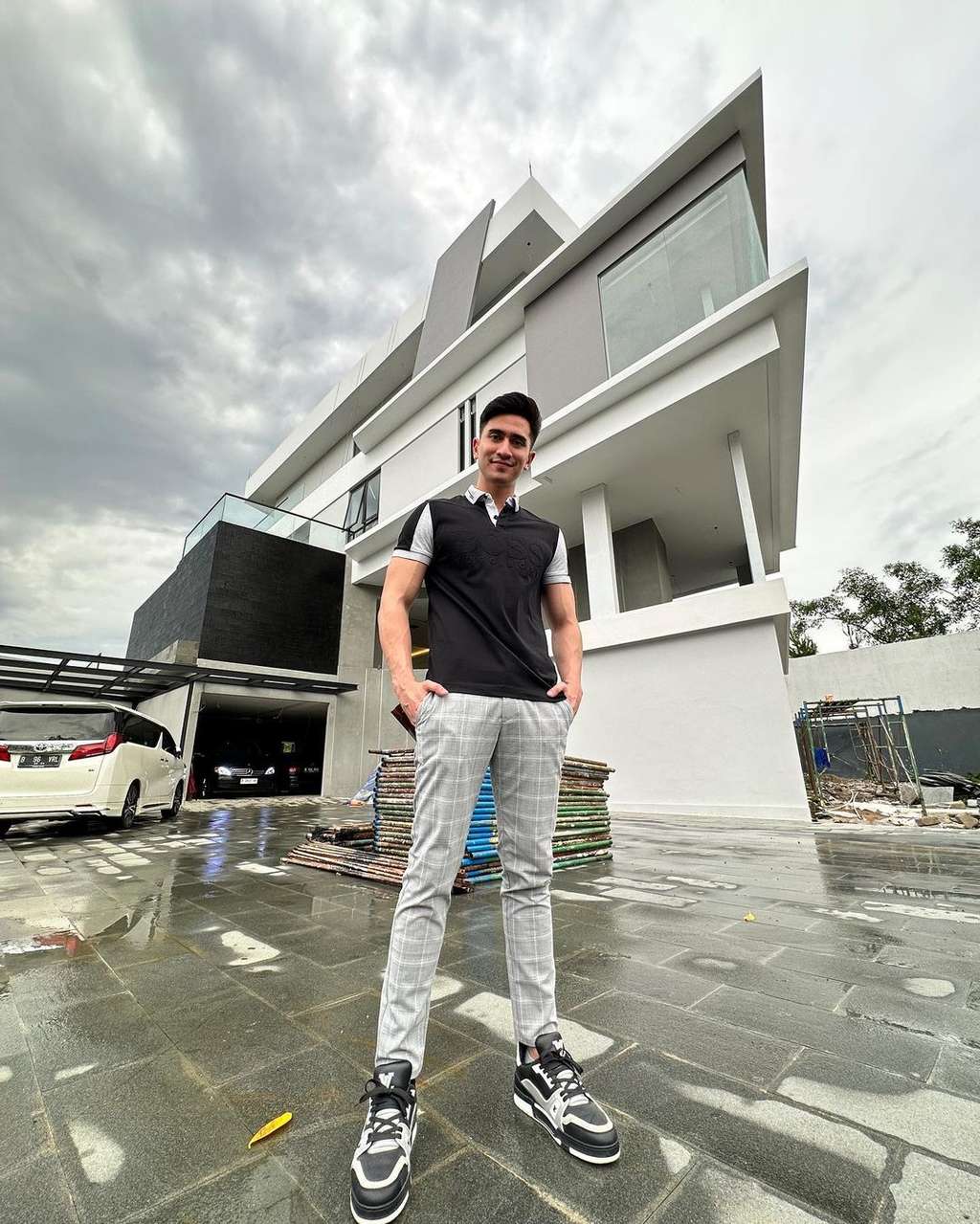 Rumah  Verrell Bramasta
