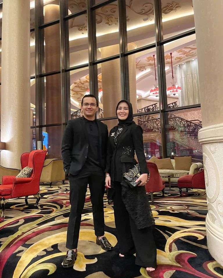Potret Sahrul Gunawan dan pacar baru