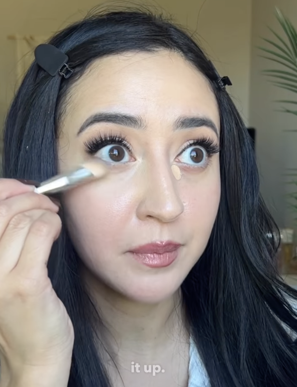 Membaurkan Concealer