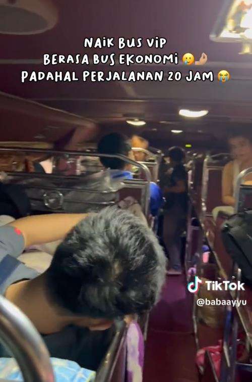 Naik bis VIP rasa ekonomi di Laos.