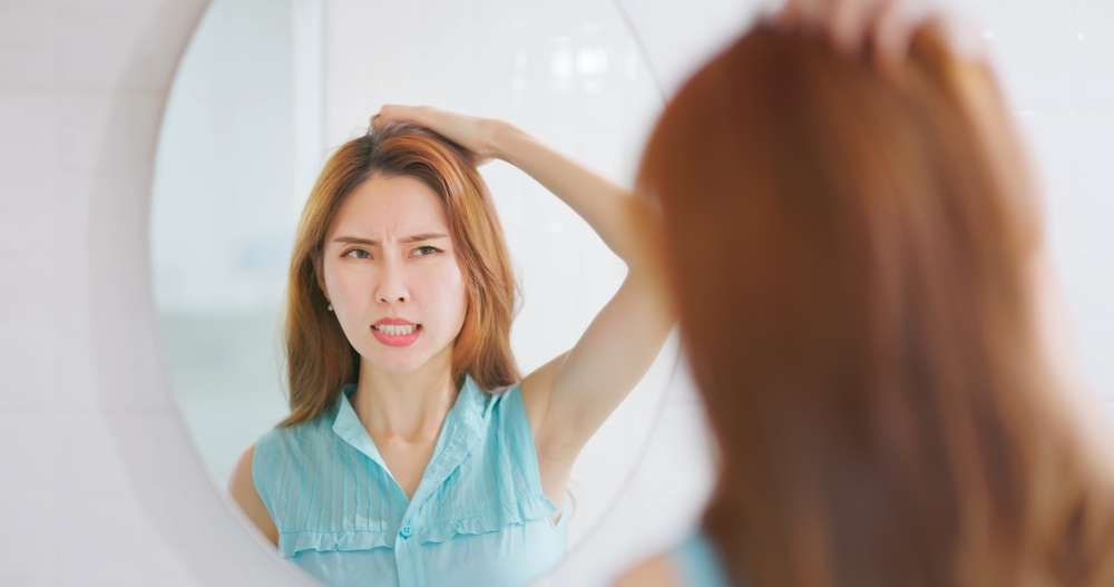 Jadi ‘Musuh Terbesar’ Bagi Hijabers, Ini 3 Permasalahan Rambut yang Mengganggu dan Cara Mengatasinya
