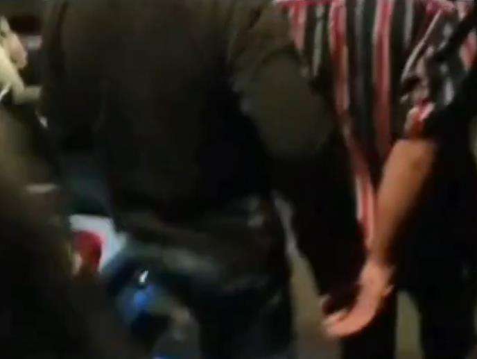 Viral pelaku curanmor ditangkap saat asyik kencan di dalam gedung bioskop.