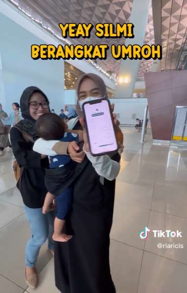Ria Ricis berikah THR Umroh