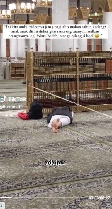 Orangtua Tidur di Masjid Nabawi, Sang Anak Diikat Agar Tidak Kabur Kemana-Mana