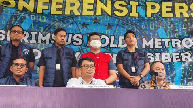 Fakta-Fakta Mengejutkan Penangkapan Iman Mahlil Lubis, Tersangka Penempel QRIS Palsu di Masjid Raup Hingga Rp13 Juta