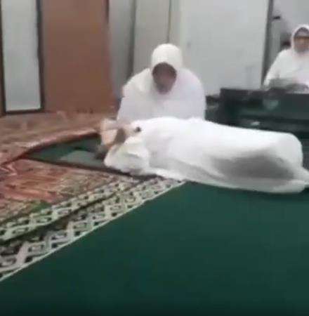 Detik-detik ibu jemaat taklim meninggal pas khataman Alquran.