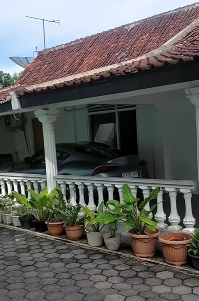 Instagram @indocarstuff