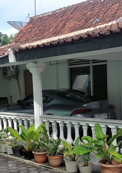Instagram @indocarstuff