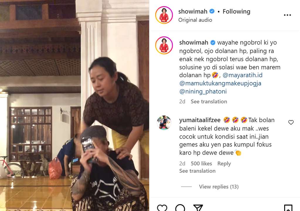 Soimah kesal ke temannya yang asyik main HP