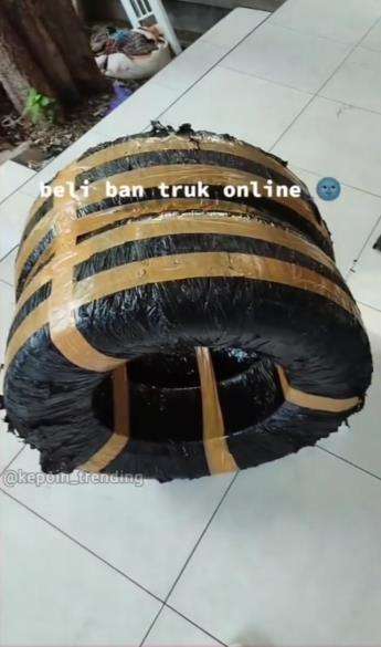 Beli ban truk online, customer pilih paket diantar kurir daripada kargo.
