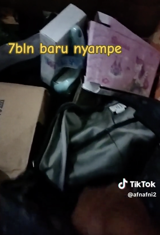 TikToker Curhat Paket Berantakan