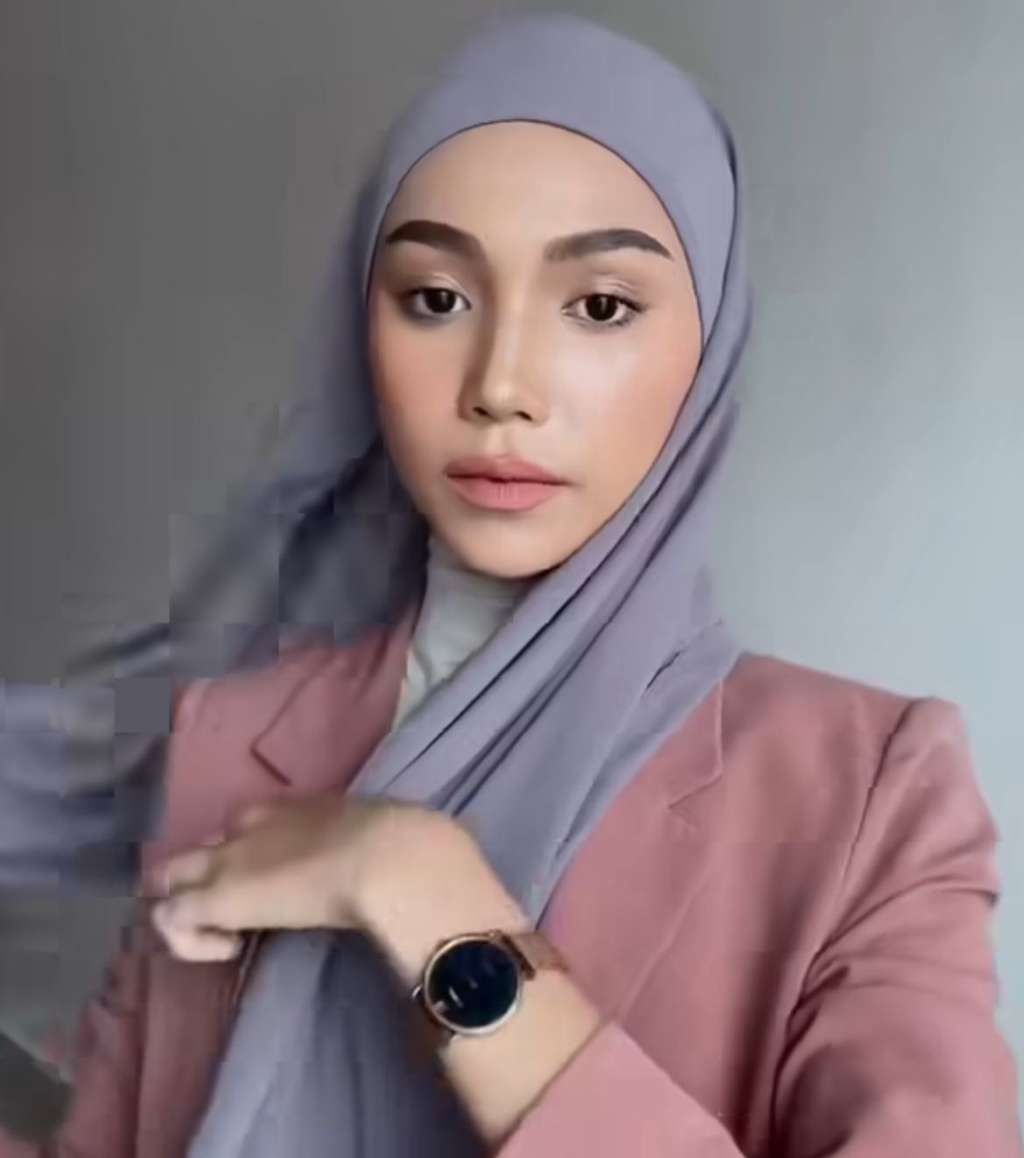 Pashmina Instan Style Sisi Menjuntai Bikin Look Jadi Anggun