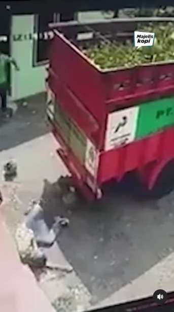 Senjata Makan Tuan, Pria Asal Lempar Tabung Gas ke Truk Berakhir Menimpa Kepalanya