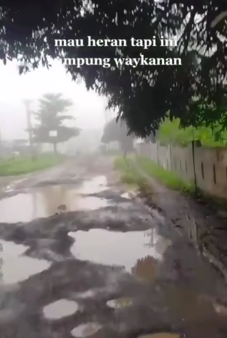 jalan di lampung
