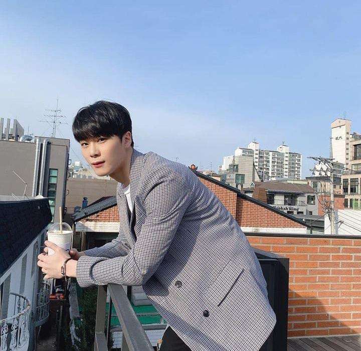 Potret Moonbin ASTRO