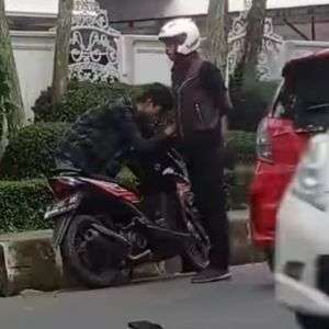 Viral Video Pemuda Dihajar Pengendara Motor di Cimahi Hingga Kejang-Kejang, Polisi Selidiki Pelaku