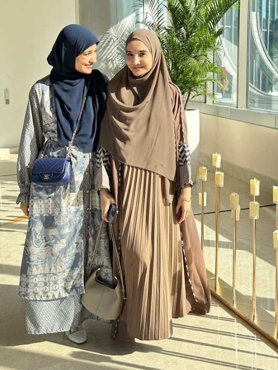 Instagram @shireensungkar