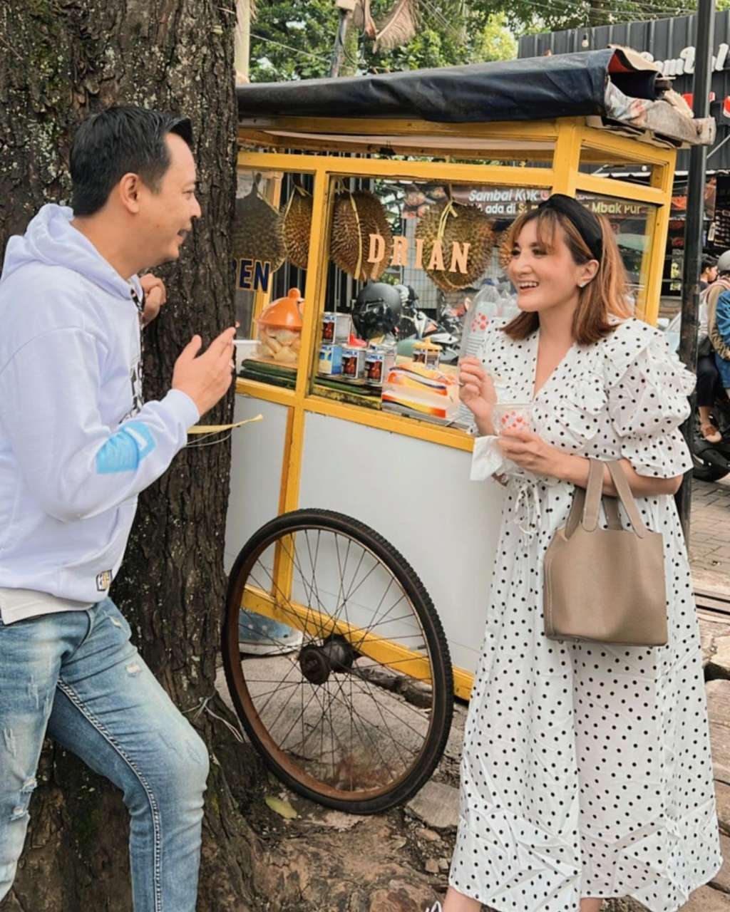 Kiki Amalia dan suami Agung Nugraha